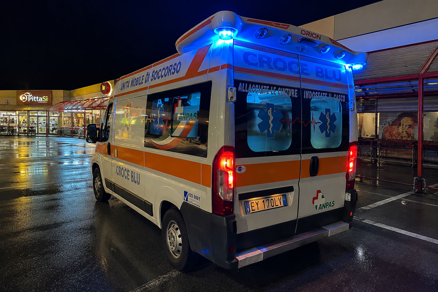 Ambulanze croce blu 5